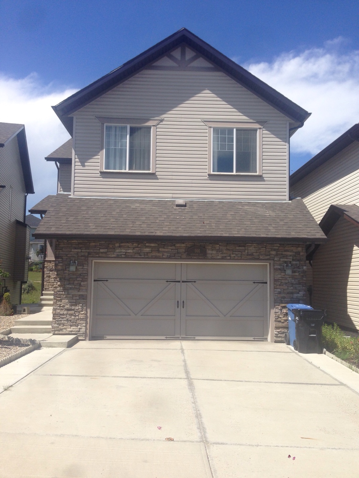 144 Sherwood Crescent NW Sold YMK Property