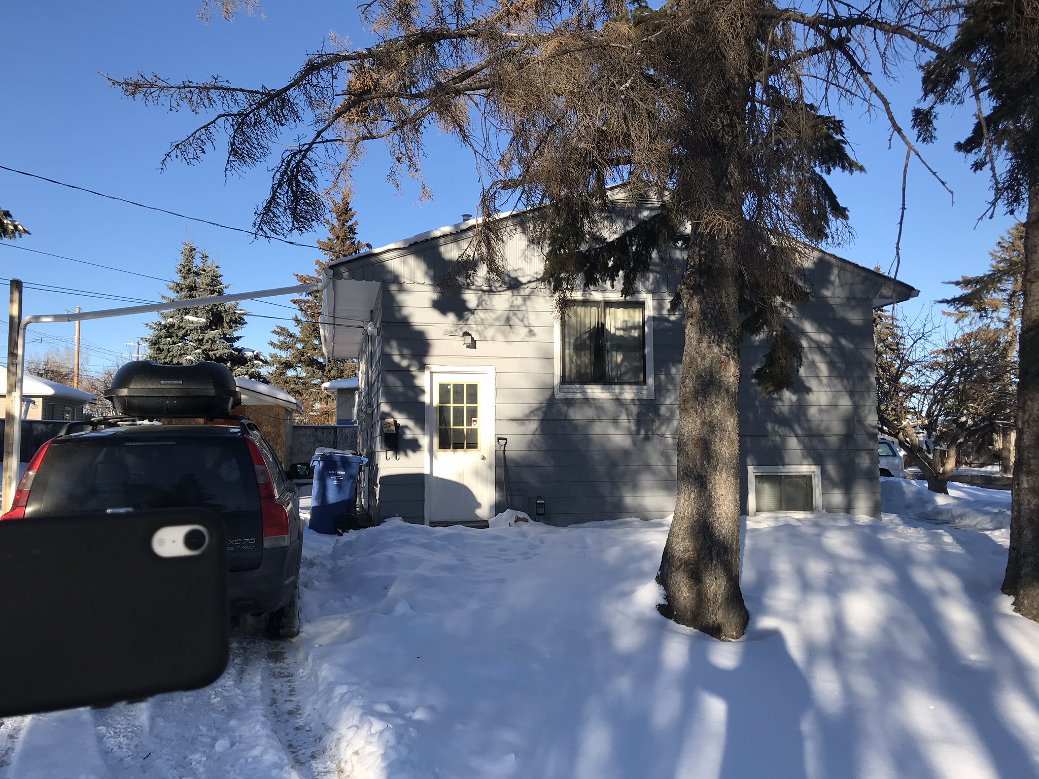 TWO BDRMS MAINFLOOR FOR RENT IN RADISSON HEIGHTS! YMK Property