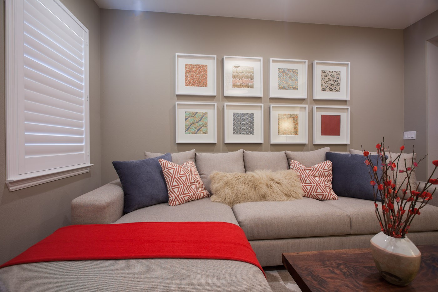 Lively Living Room YOKO ODA INTERIOR DESIGN LLC