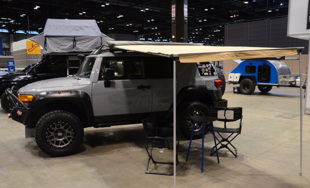 Toyota OffRoad Club Shines Bright at the Chicago Auto Show