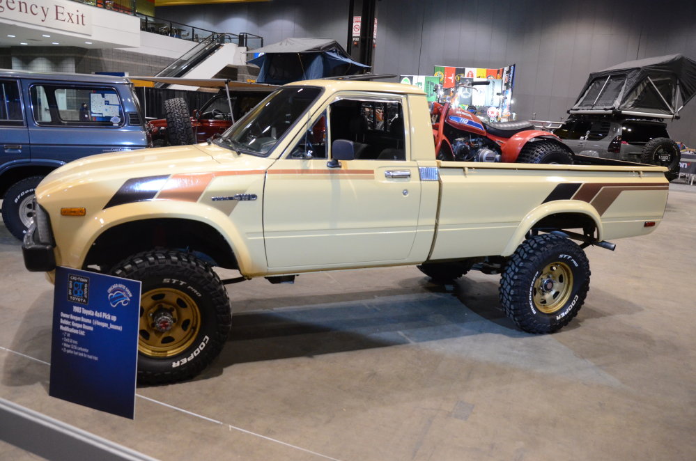 Toyota OffRoad Club Shines Bright at the Chicago Auto Show