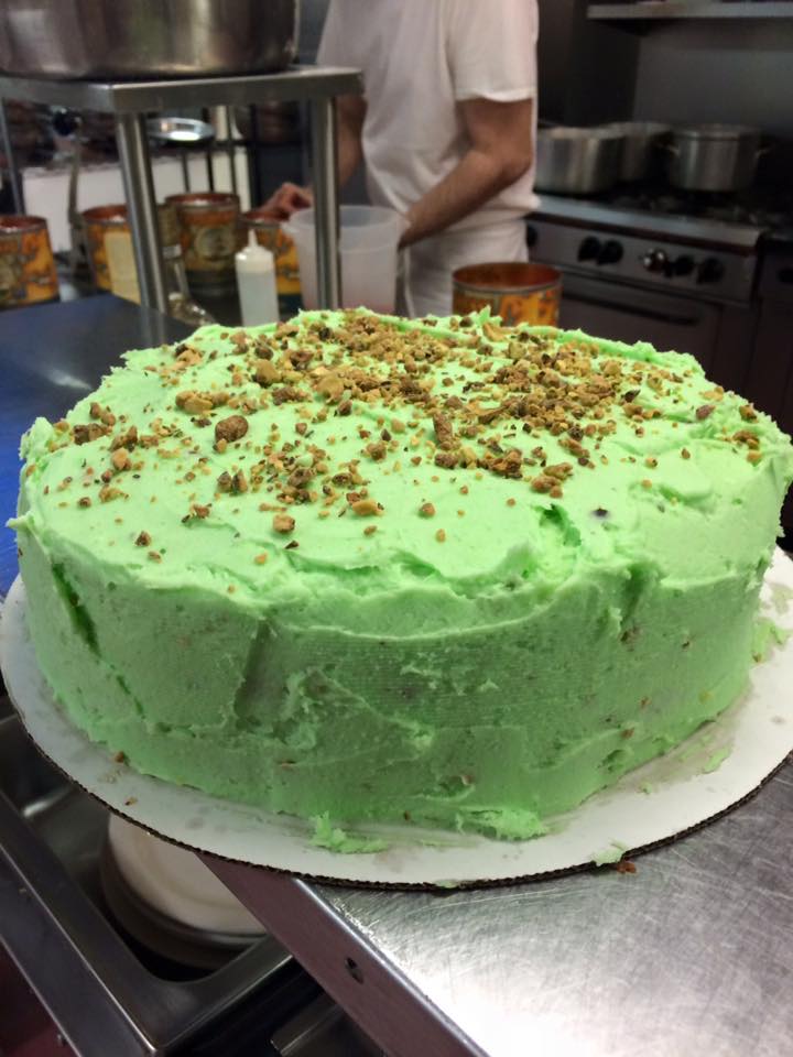 Pistachio cake • Current Publishing