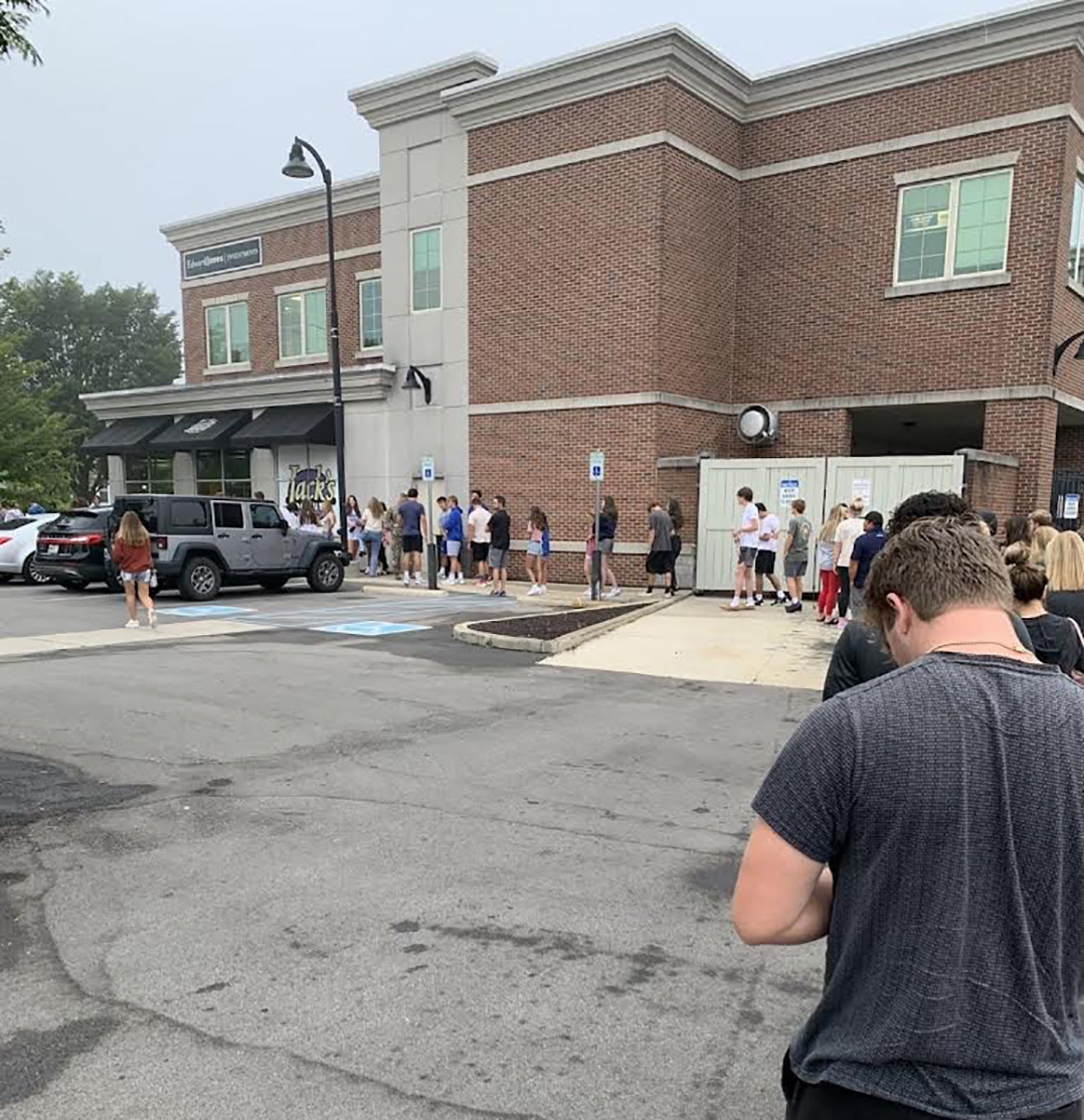 Fishers supports families of local teens killed in car accident