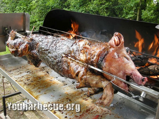 vite naissance Délabré farce cochon de lait à la broche Global si Trottoir