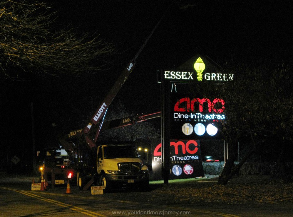 AMC DineIn Theaters Dinner at a Movie You Don't Know Jersey From