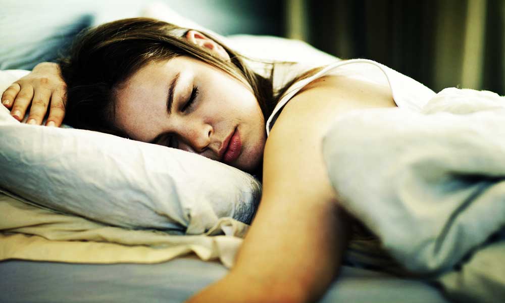 8 Simple Ways That Will Give You Deep and Dreamless Sleep