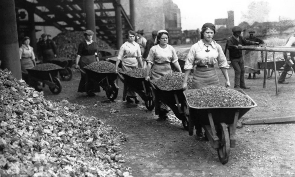Rise of women First World War brought in a massive shift in the roles