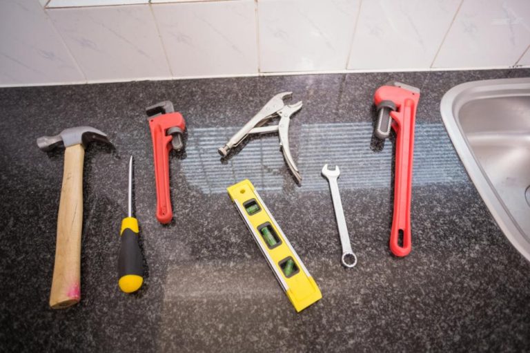 How a Plumbing Service Can Help Eliminate Basement Odor and Sewage