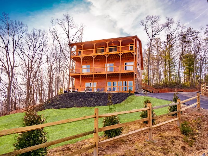 Blissful Retreat 5 Bedroom Sevierville Cabin Rental