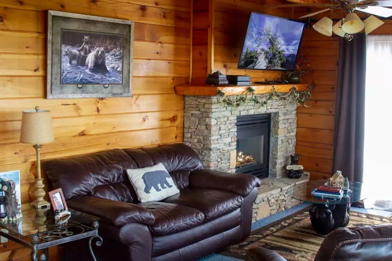 ClearView 1 Bedroom Sevierville Cabin Rental