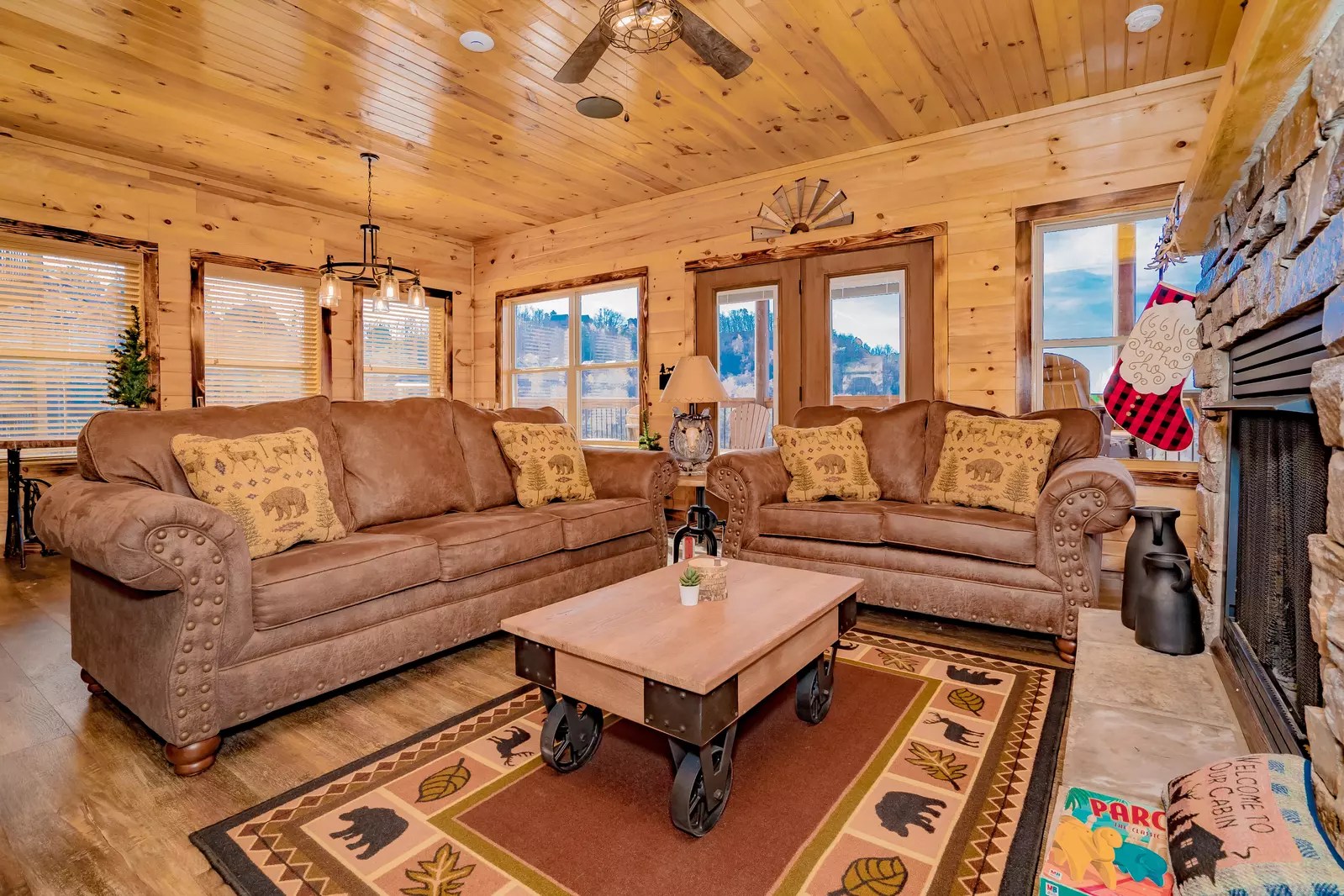 Cowboys Trail 3 Bedroom Sevierville Cabin Rental