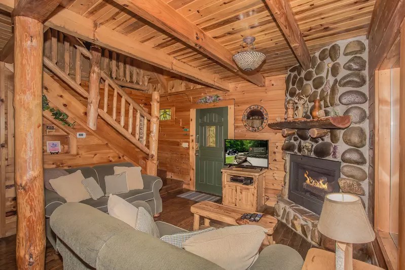 Mountain Top Dream 2 Bedroom Sevierville Cabin Rental
