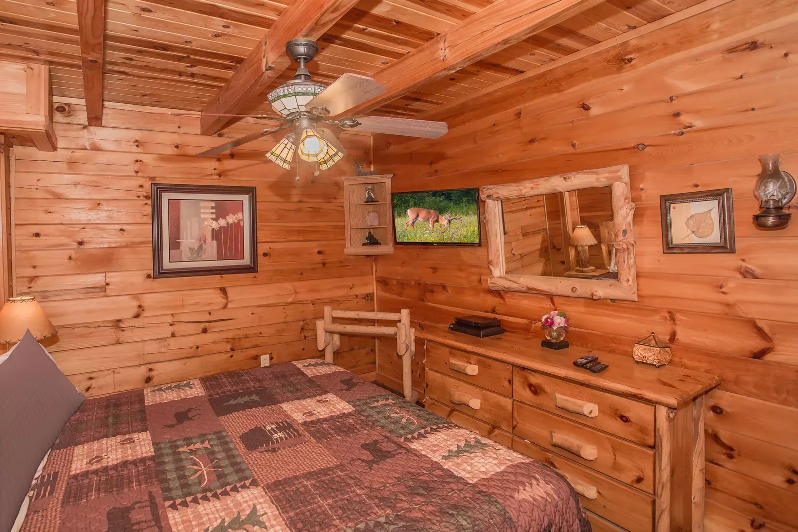 Mountain Top Dream 2 Bedroom Sevierville Cabin Rental