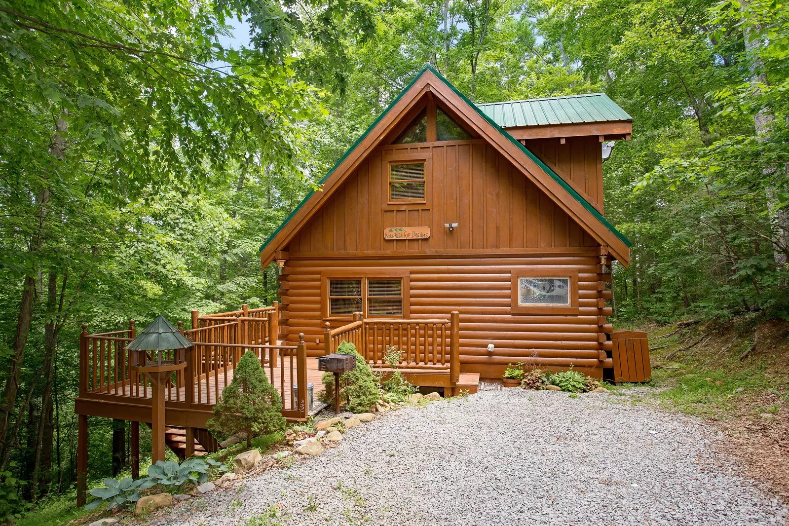 Mountain Top Dream 2 Bedroom Sevierville Cabin Rental