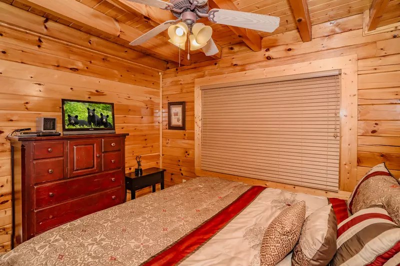 Valley Vista 5 Bedroom Sevierville Cabin Rental