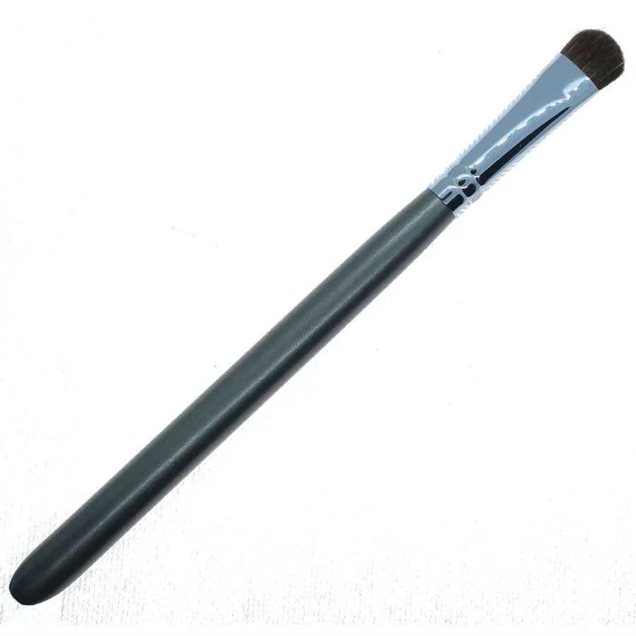 Under Eye Eyeshadow Brush 324 Your Colours