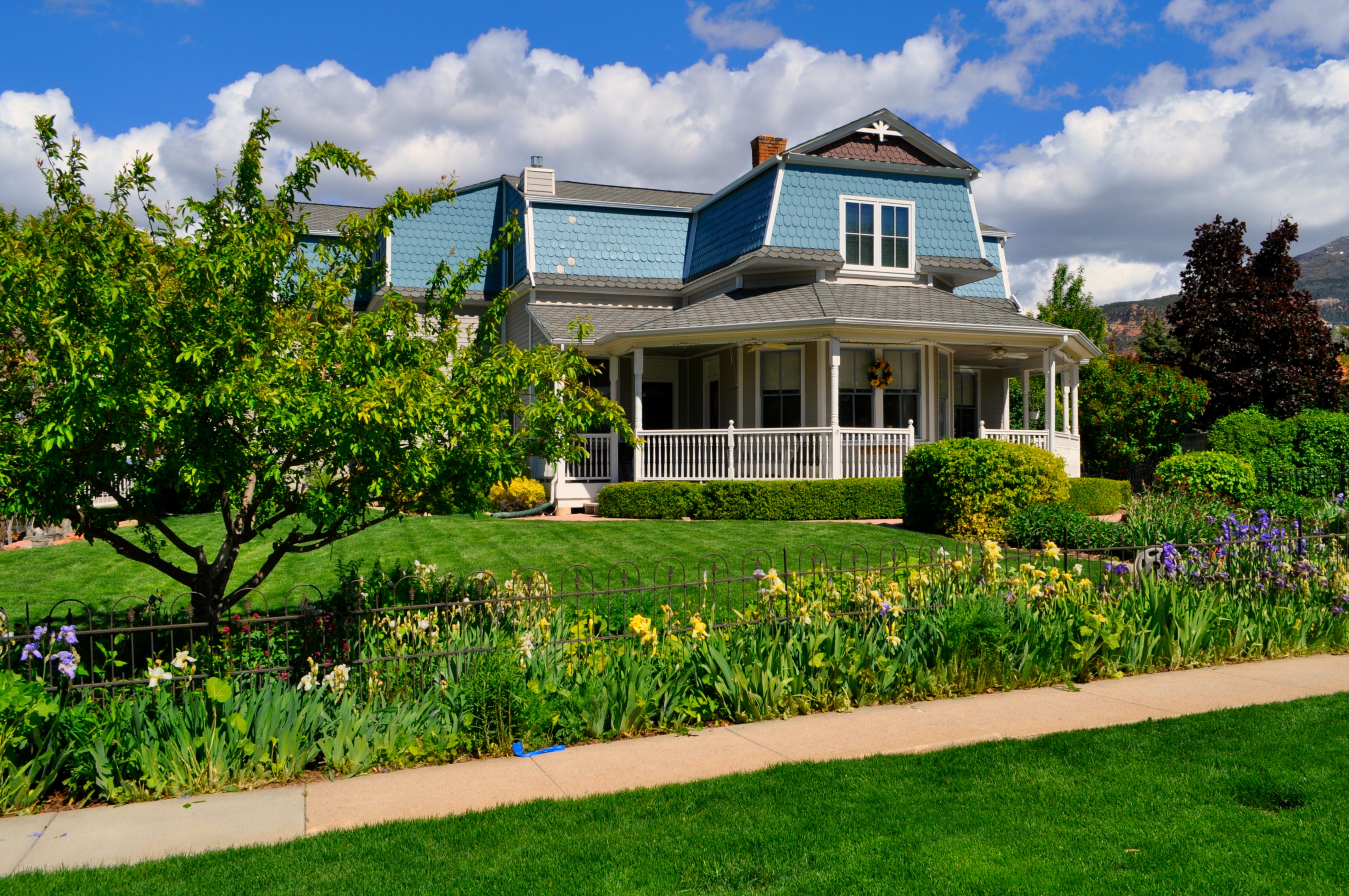 Cedar City, UT The Iron Gate Inn Your Hike Guide