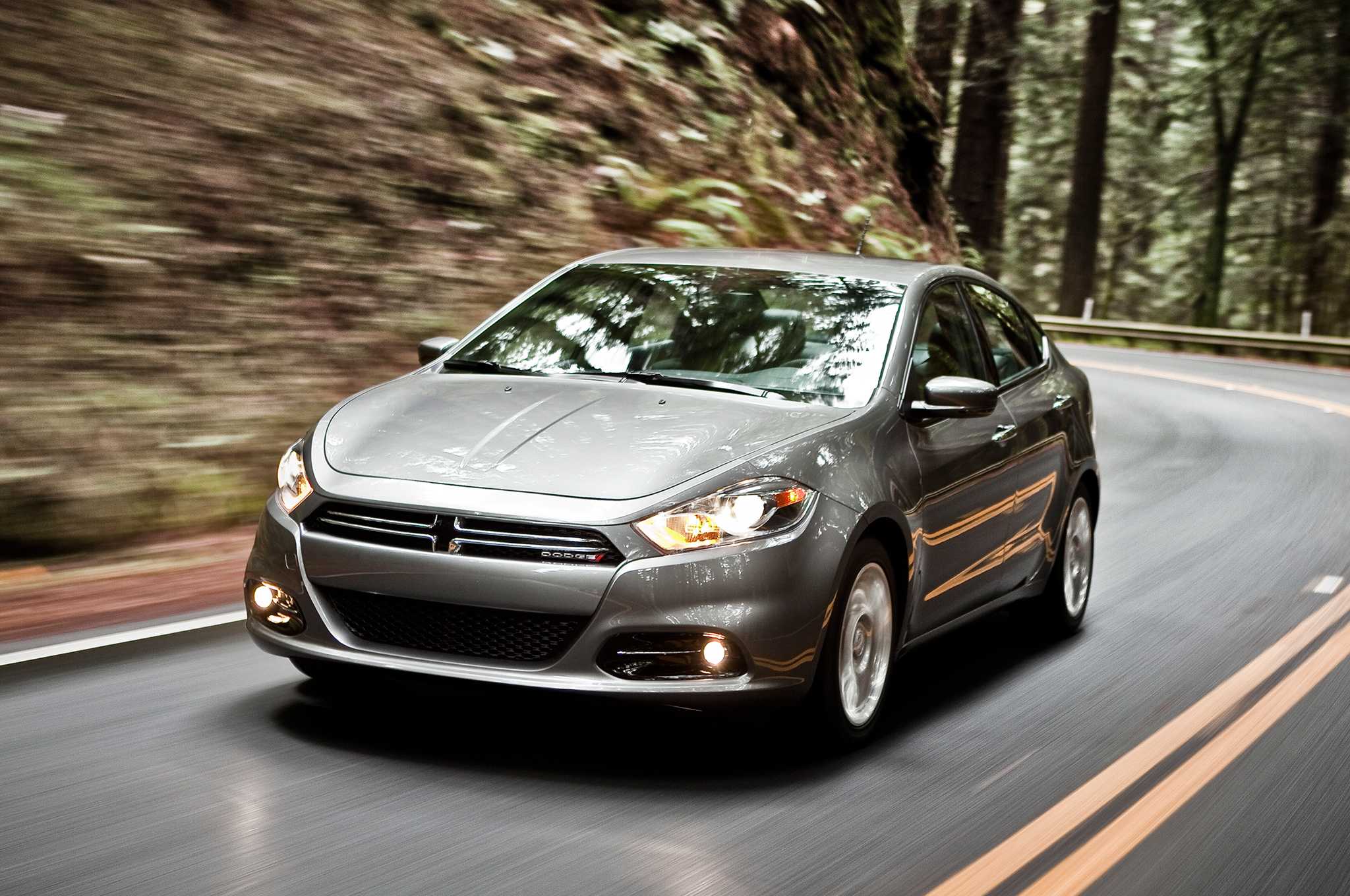 2016 Dodge Dart Offers Three Trimline Variants with Packed