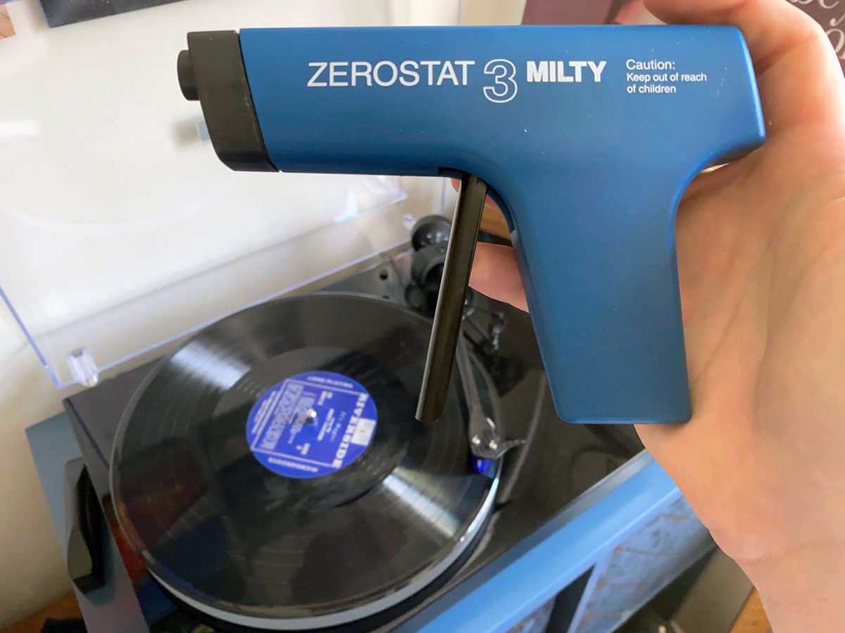 How to Remove Static from Vinyl Records Using the Milty Zerostat