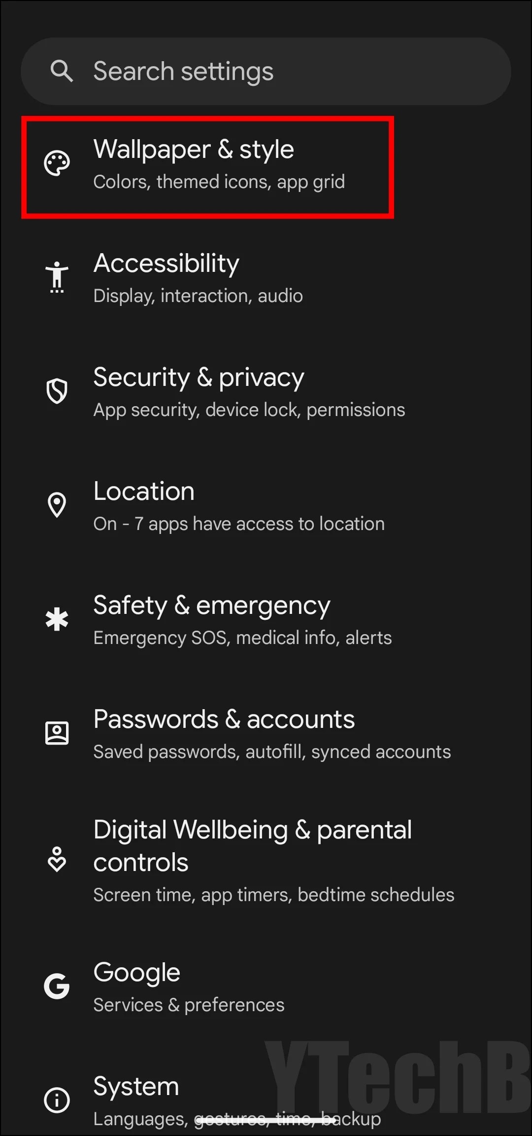 How to Customize Lock Screen on Pixel Phones in Android 14