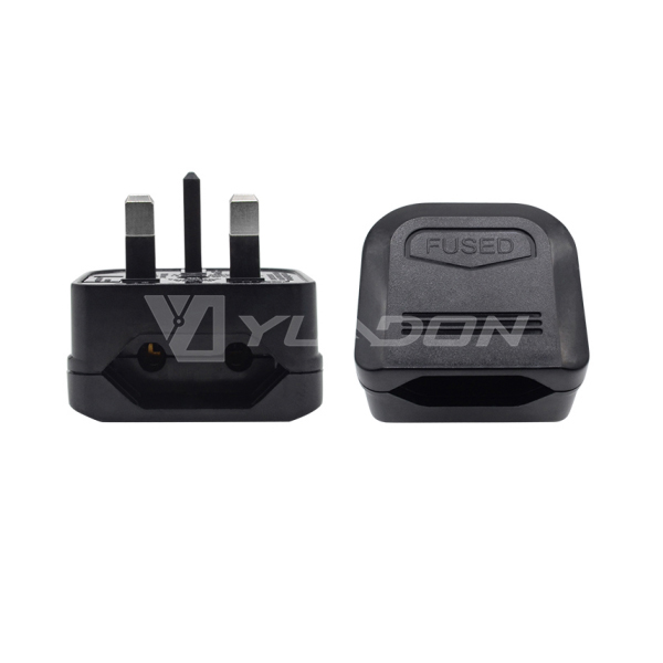 5732 fused power plug adapter