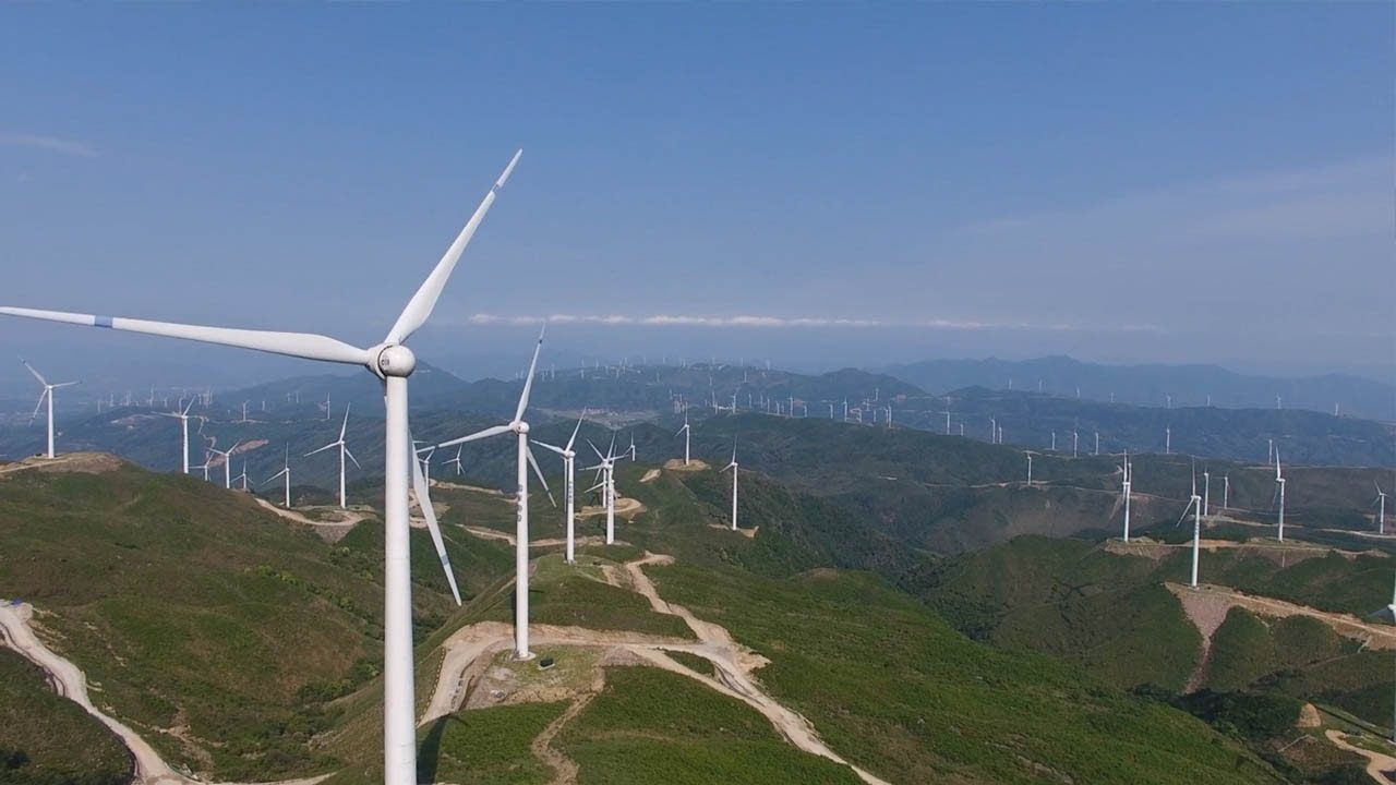 China's new wind, solar power capacity surged in 2020, analysts say