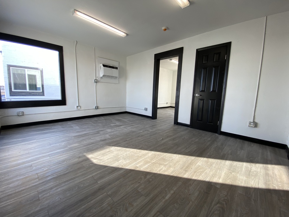 Yuma Offices For Rent at Bow & Arrow Office Suites