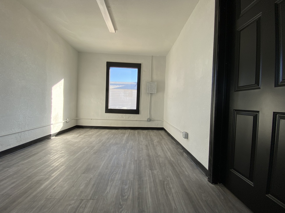 Yuma Offices For Rent at Bow & Arrow Office Suites