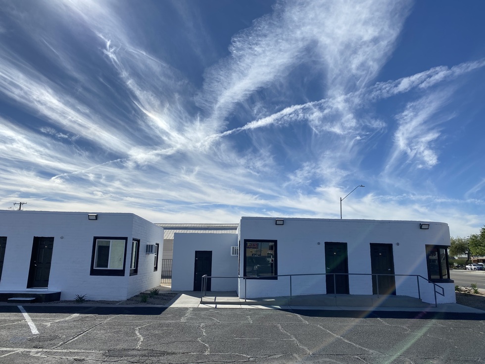 Yuma Offices For Rent at Bow & Arrow Office Suites