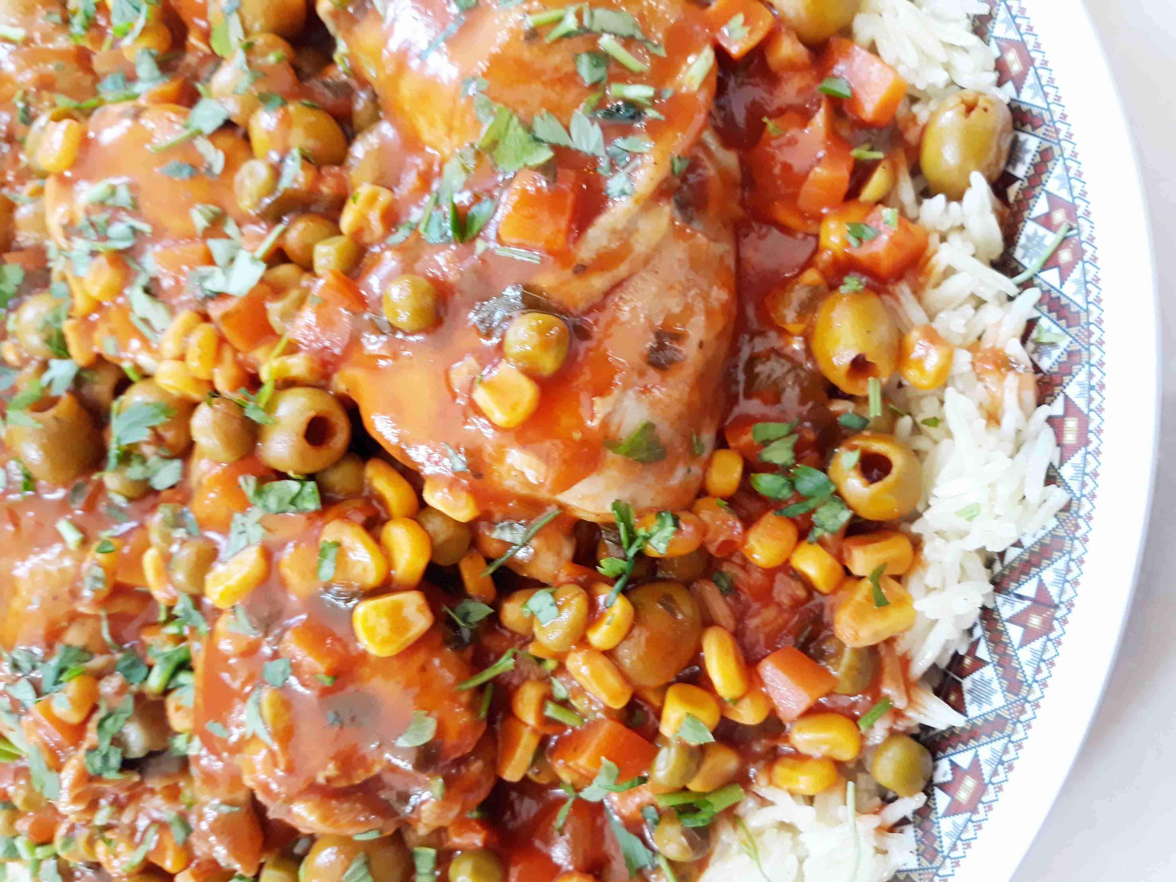 دجاج مع يخنه الخضار والارز على طريقتي زاكي