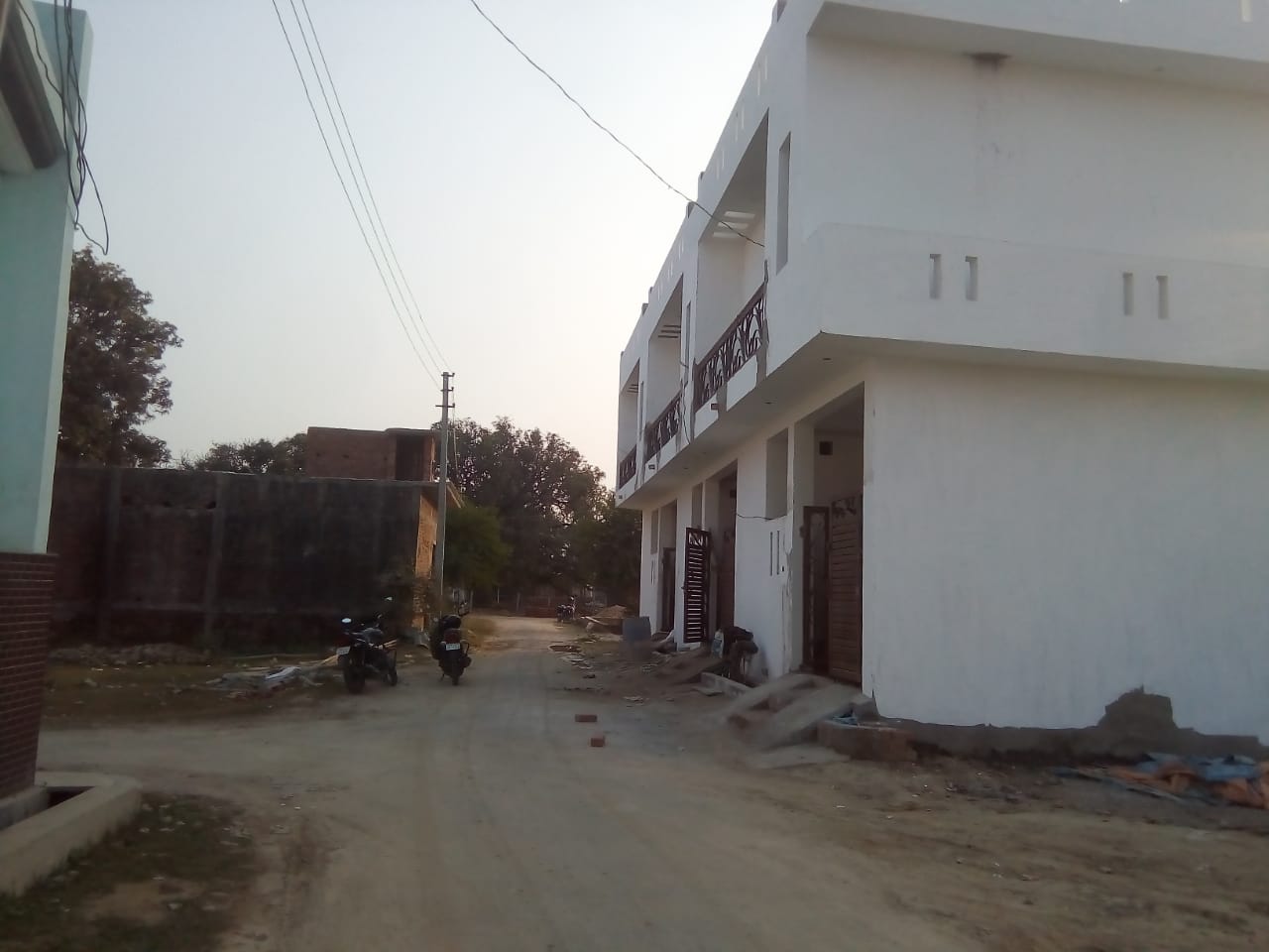 Residential House (duplex) for sale a Lucknow Zameenwale Real Estate