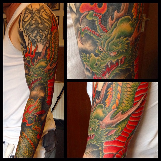 tattoing Zeitgeist Tattoo Studio Bottrop