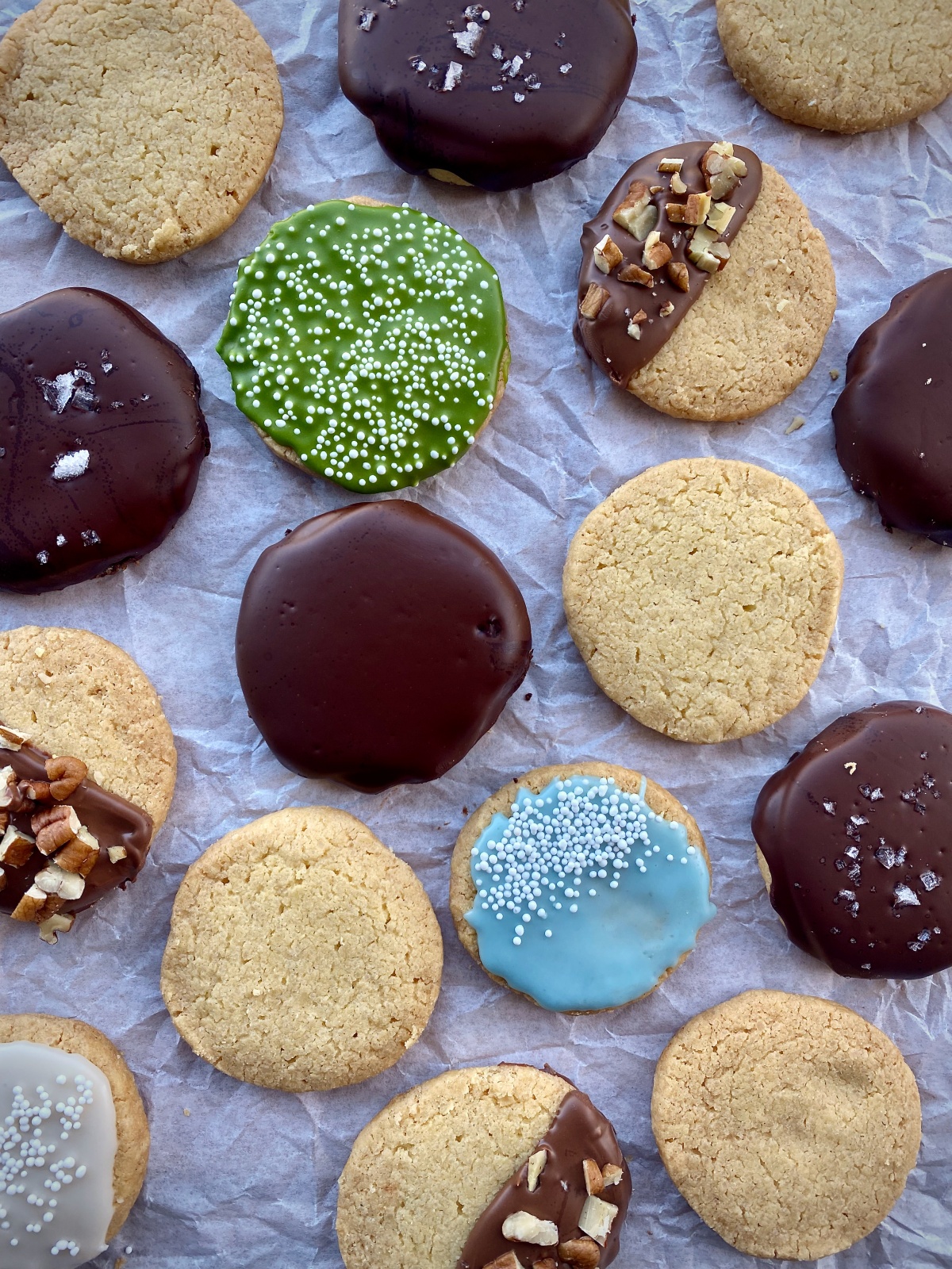 4 ingredient buttery shortbread cookies (glutenfree + eggfree)