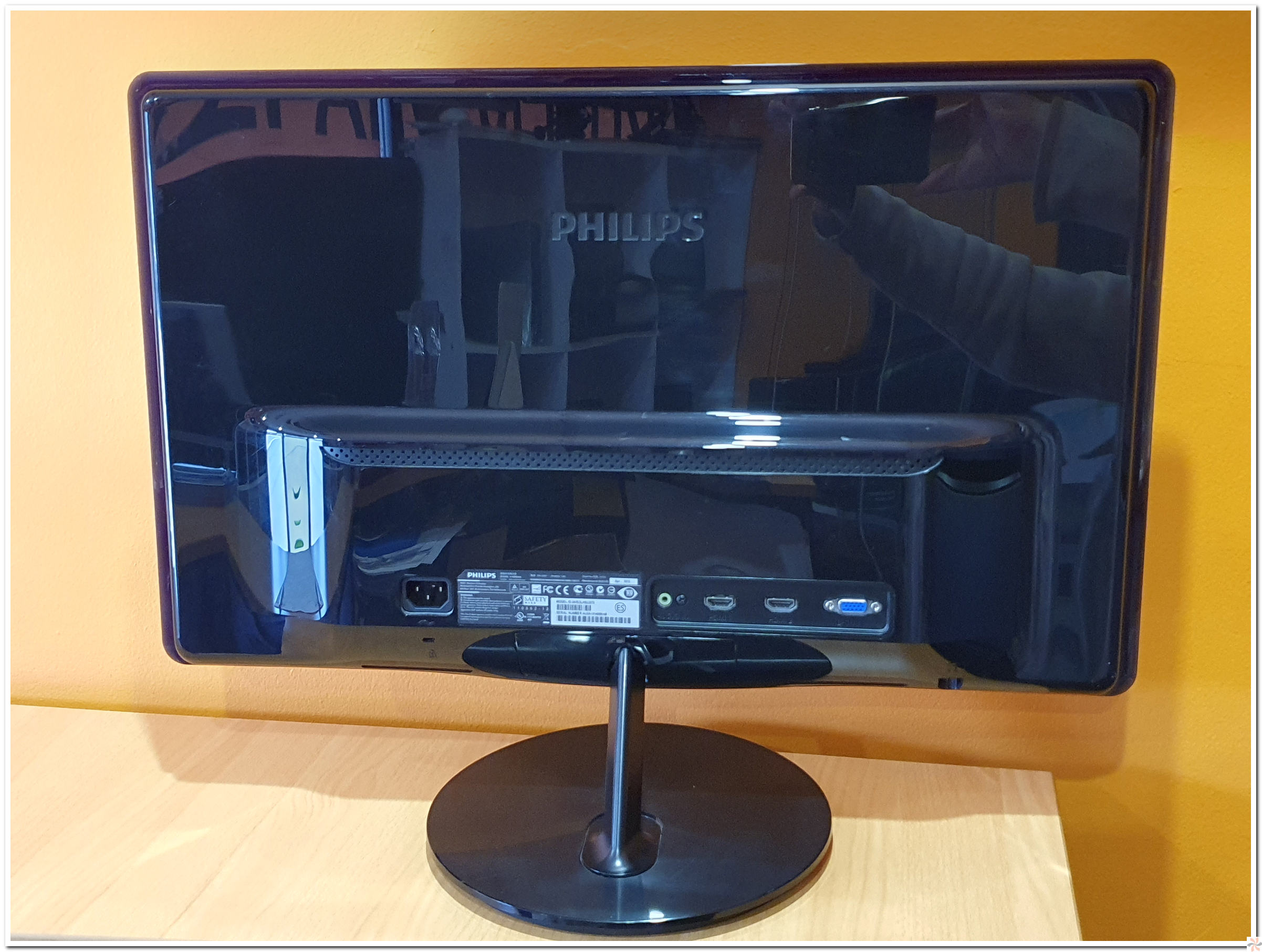 Philips 247E3L LCD Monitor 24 inch Zenith Computers