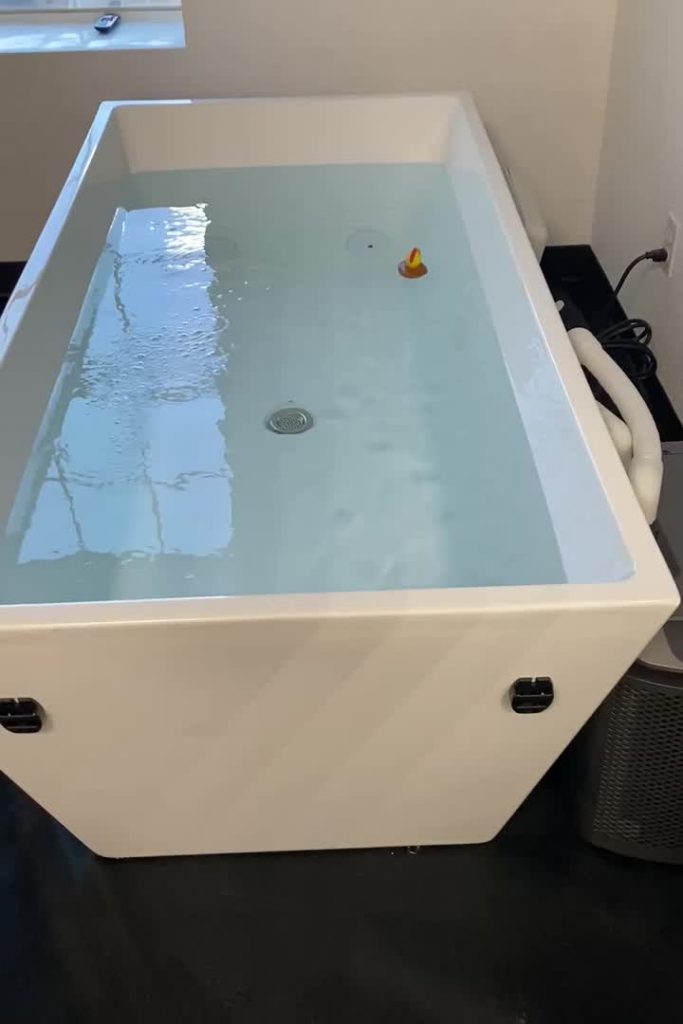 Review The Cold Plunge Tub for Cold Immersion Therapy at home Zenmaster