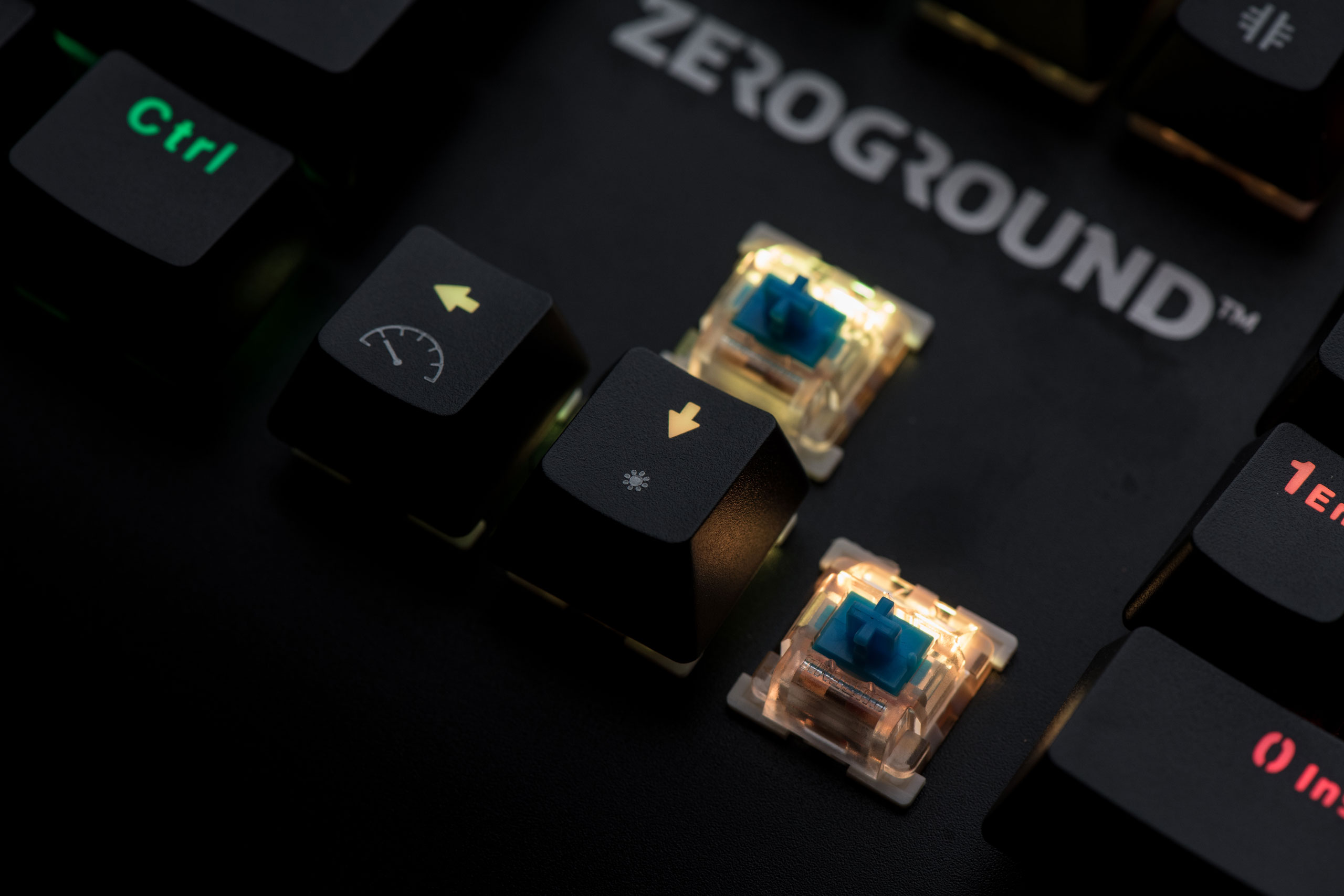 ZeroGround Sakimo Gaming keyboard(09)