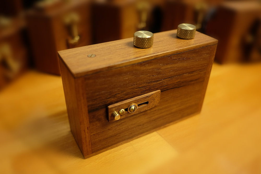 Pinhole Camera Made of Dreams and PassionsZero Image Zero 2000 Back