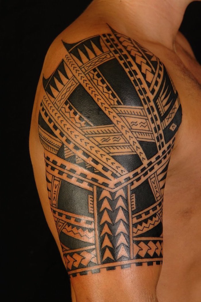 28 Cool Shoulder Tattoos For Men - Zestvine - 2022 1050_x_700_jpg