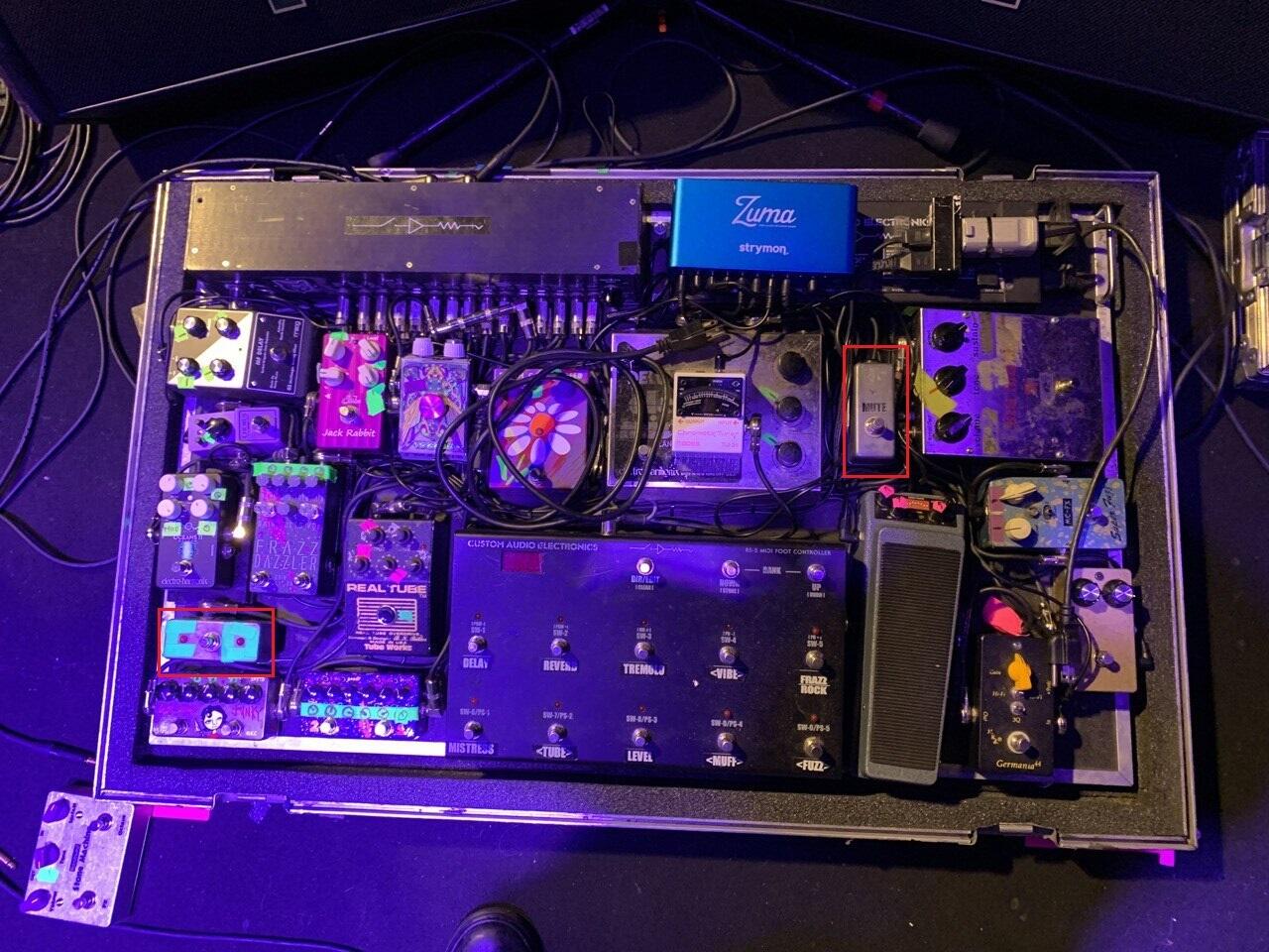 Pedalboard J Mascis Dinosaur Jr. Zikinf