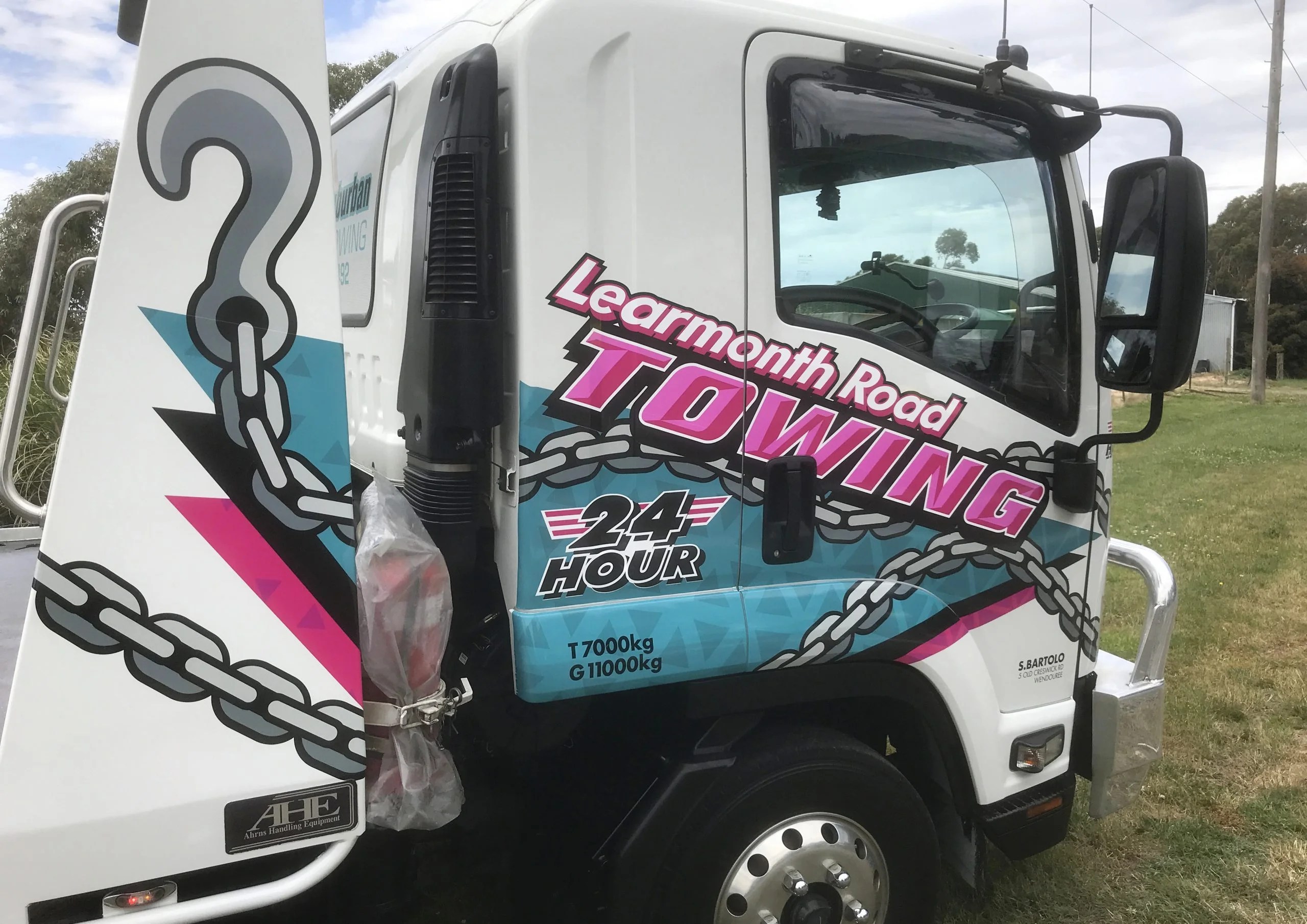 Signs Ballarat. Learmonth Rd Towing Truck Design & Install Logo Design Ballarat Graphic Design