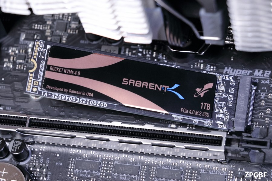 NVMe M.2 PCIe Gen4 SSDをRAID0にしてみた ZPGBF
