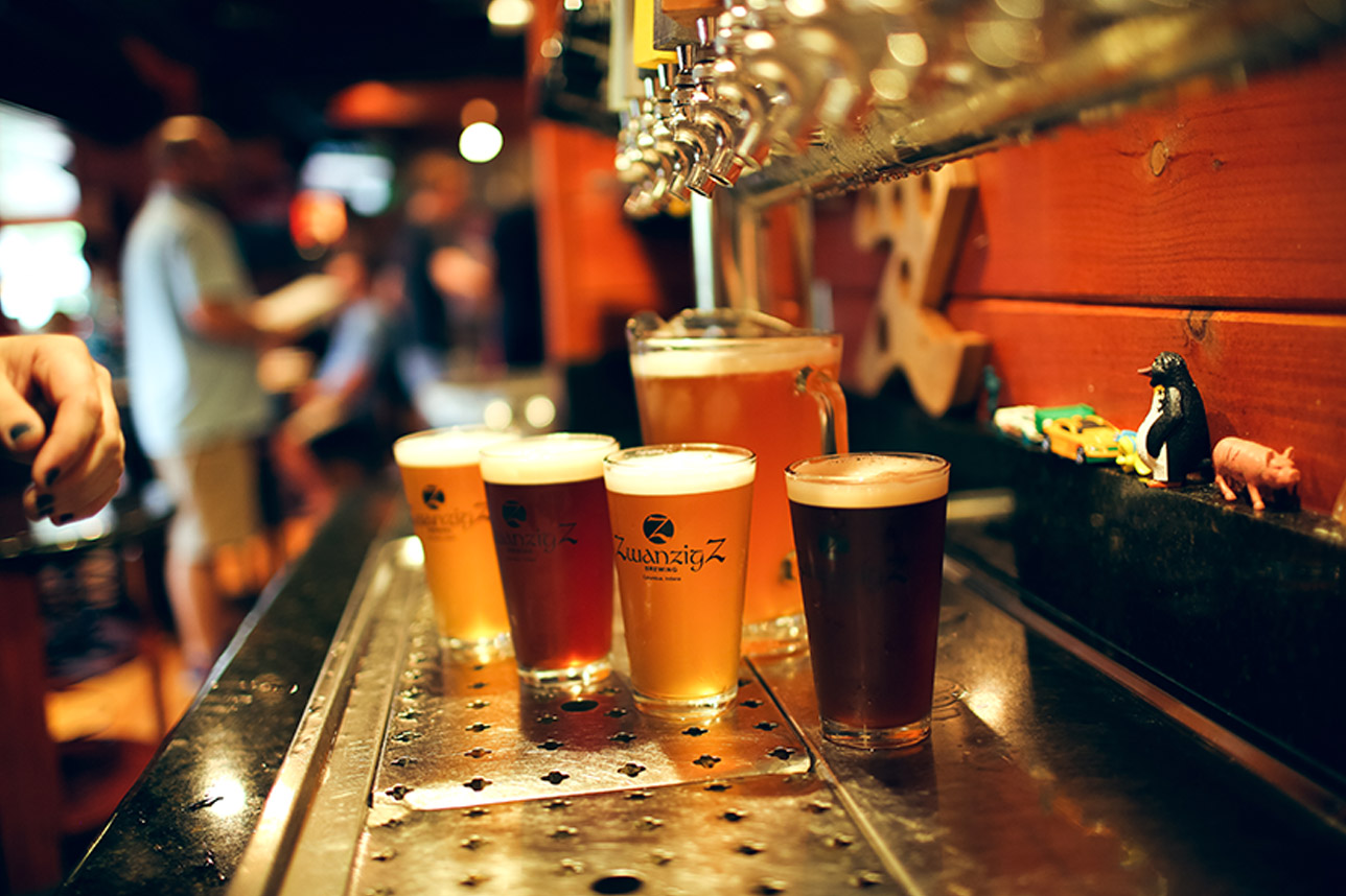 10 Craft Beer Pitchers ZwanzigZ Pizza