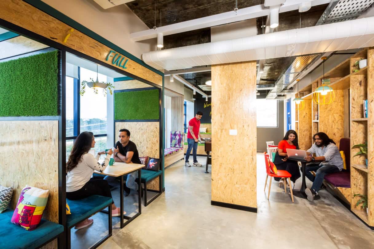 Cubicles vs. Open Office How to Decide Which is Better? Zyeta