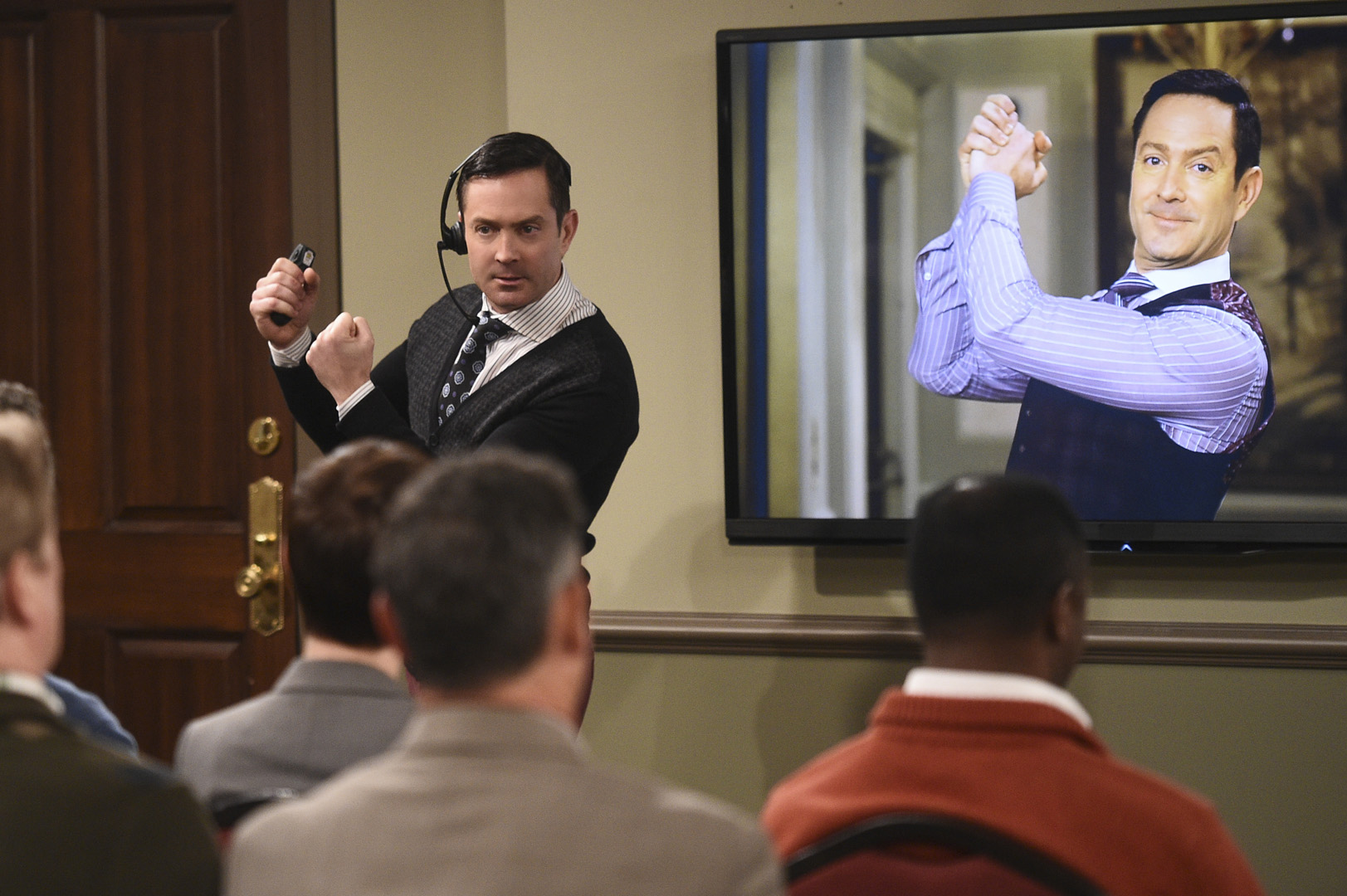 First Look Oscar And Felix Run Against Each Other On The Odd Couple