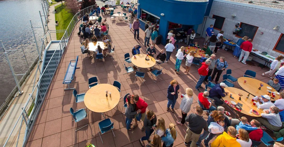 Dining Manitowoc Marina, Boat Sales, Service, Dockage, Storage, WI