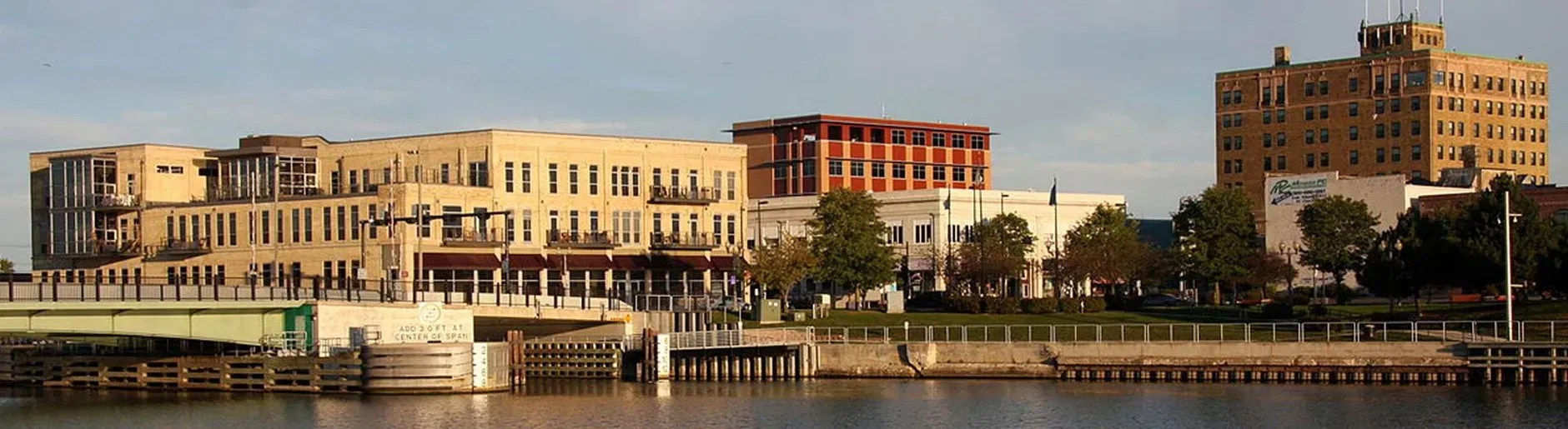 Explore Manitowoc Manitowoc Marina, Boat Sales, Service, Dockage