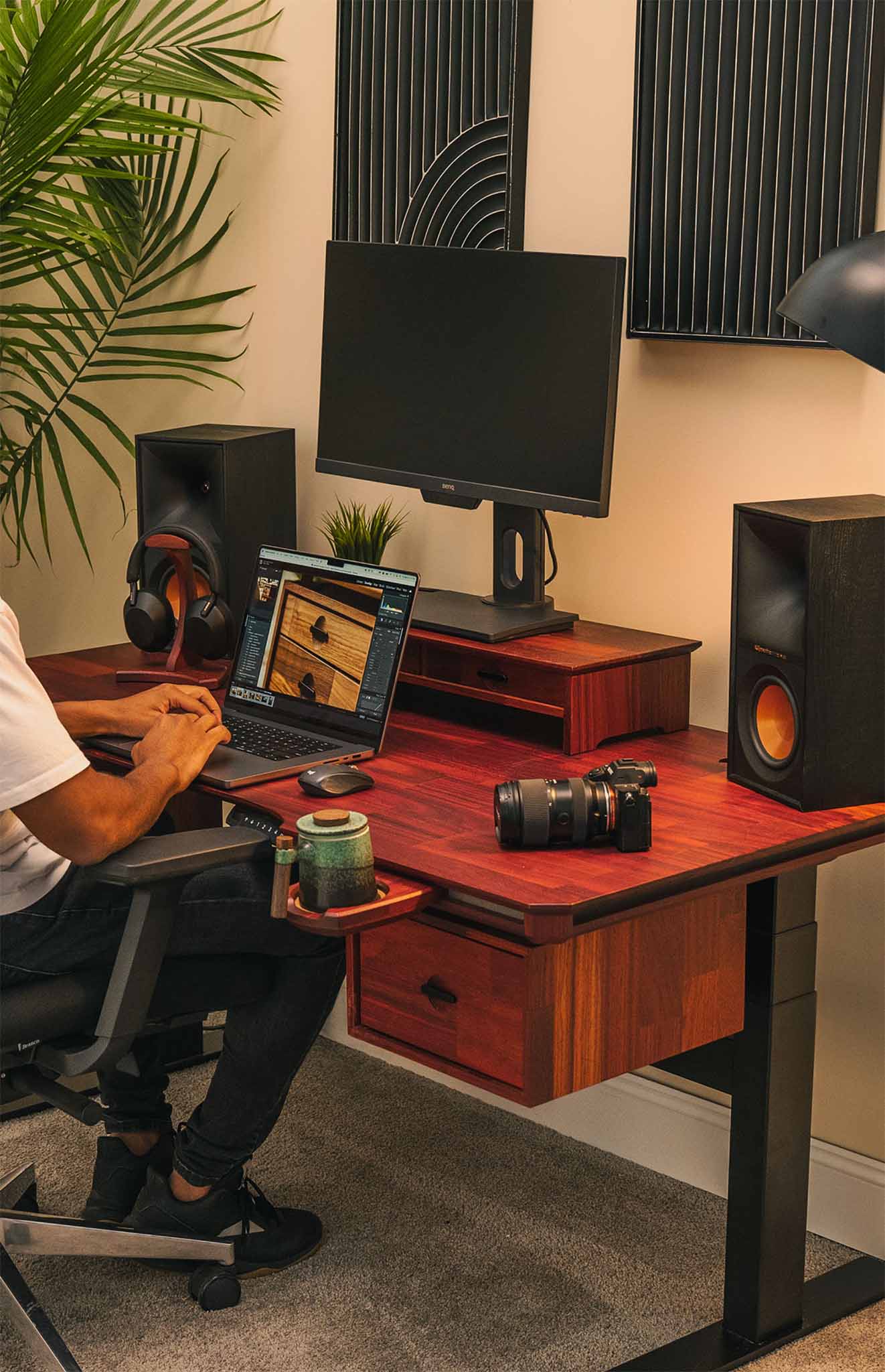 Modular Desk Wyrmwood