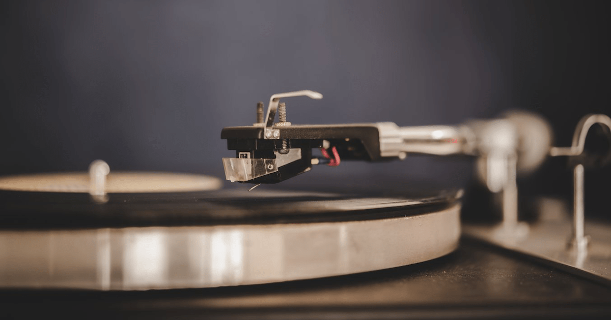 Why should you buy vinyl records? XDiSC