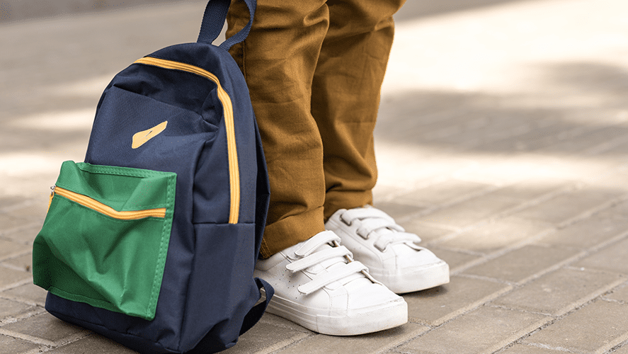 Student Comes Up With Creative Way To Carry His Books After School Bans