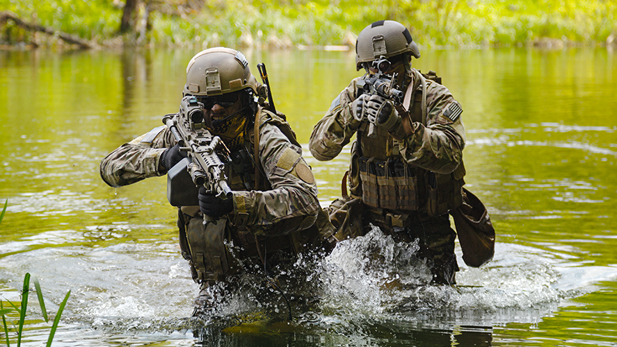 FirstEver Woman Joins Army Green Berets X96